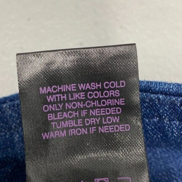 SlimSation Capri Pants 4 Jean Style Tummy Control Pull on Inseam 20.5" New NWT - Picture 9 of 10